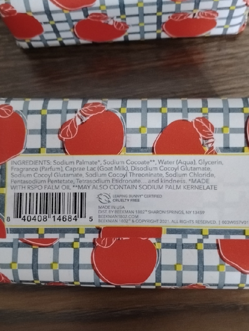 Beekman 1802 Heirloom Apple Goat Milk Soap 2 Bars 9OZ - Picture 3 of 3